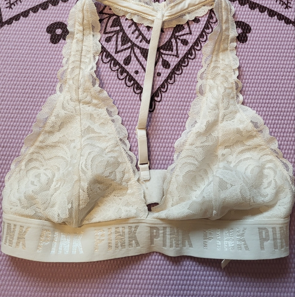 PINK Victoria's Secret Cream Lace Bra Intimates - Picture 1 of 3